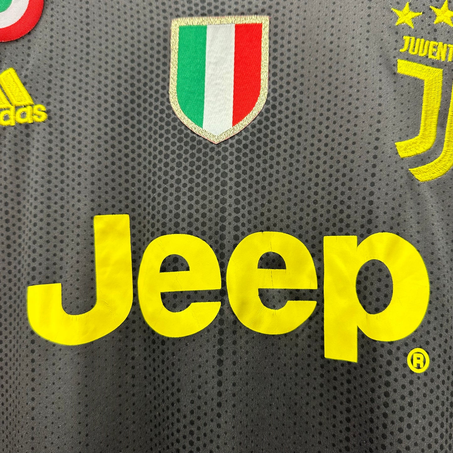 2018-2019 Juventus Jersey Pedri - S